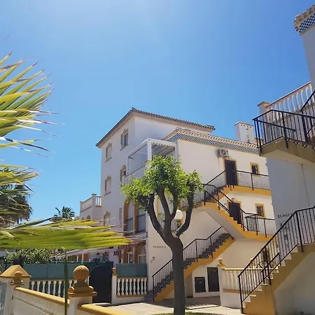 Apartment Near Beach, 3 Bedrooms, Garage * Torrevieja