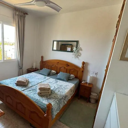 Apartment Near Beach, 3 Bedrooms, Garage Apartment Torrevieja