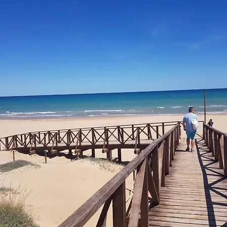 Apartment Near Beach, 3 Bedrooms, Garage *